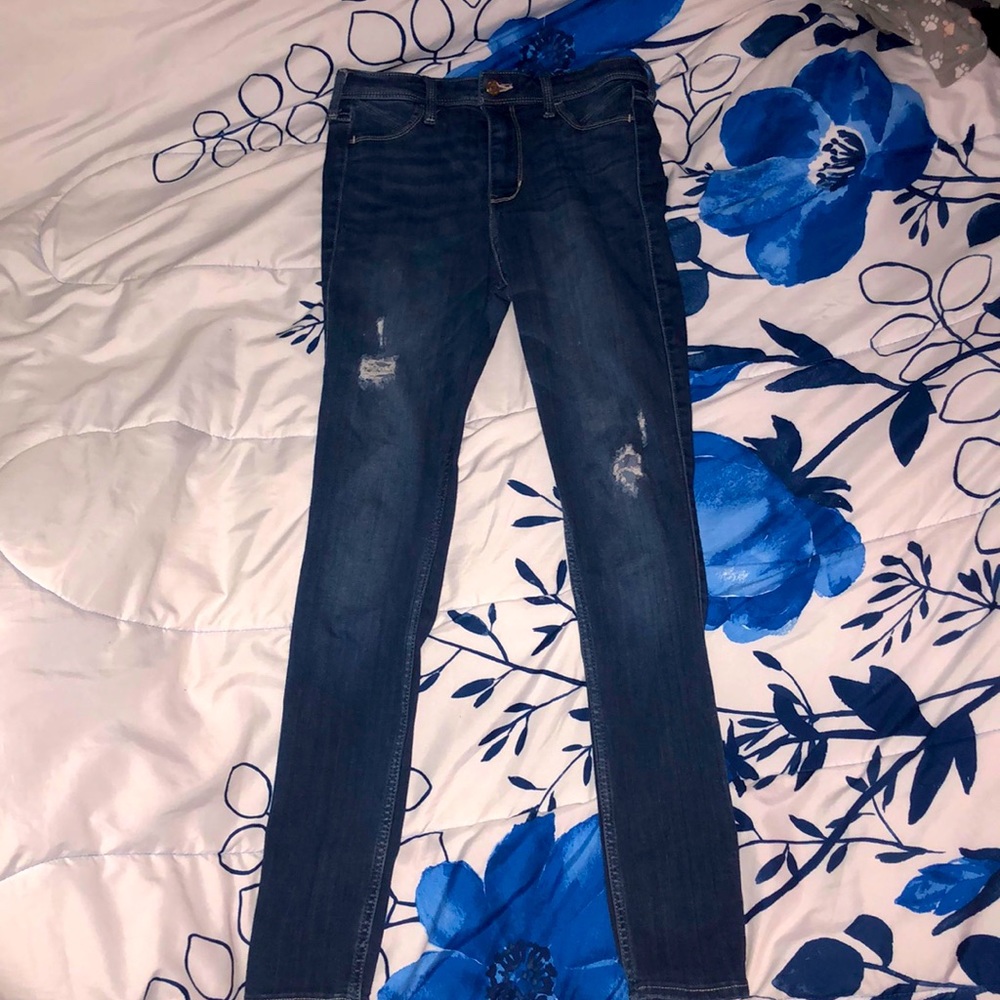 Size 5 Hollister highrise bluejeans